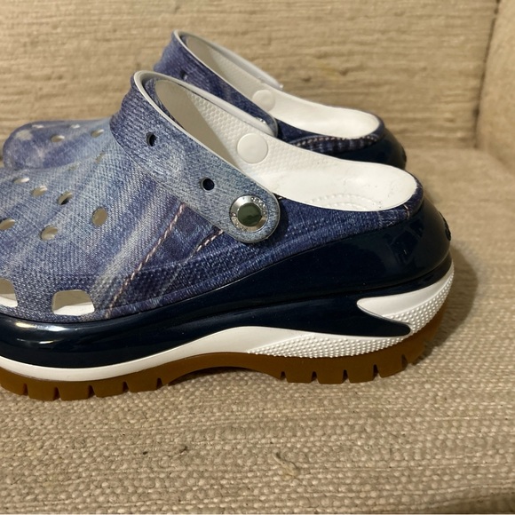 CROCS Mega Crush men's or Women's Denim Blue